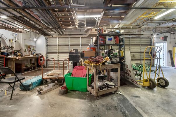 Garage, Interior