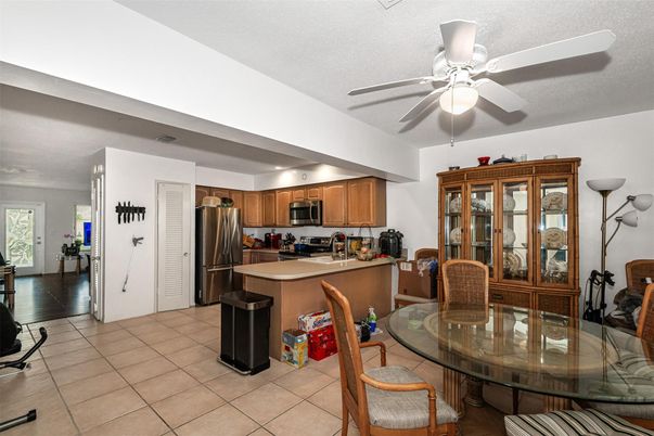 Dining room, Interior, Kitchen, Stainless Steel Appliances