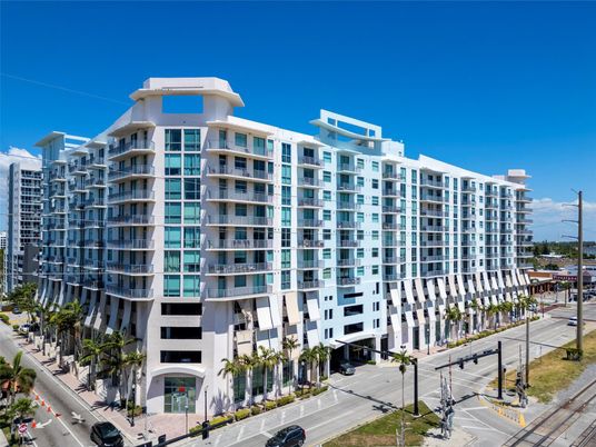 Exterior, Facade, Condo Building