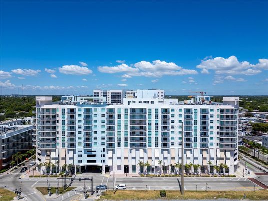 Exterior, Facade, Condo Building