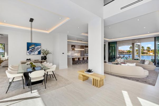Dining room, Interior, Kitchen, Living room, Pendant Lights, Recessed Lighting, Water