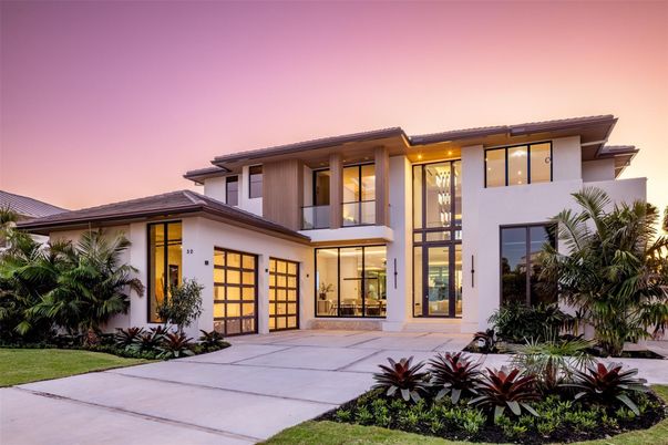 Attached, Exterior, Facade, Modern