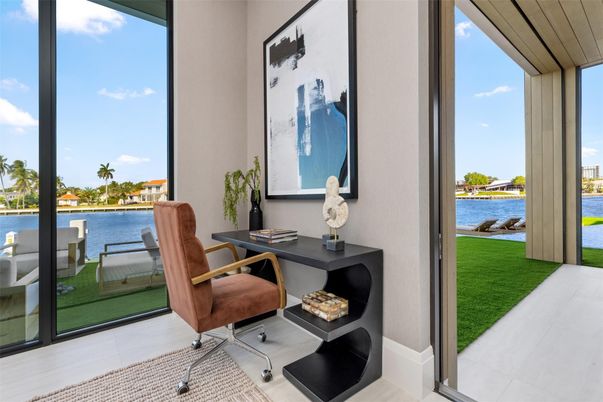 Home Office, Interior, Water