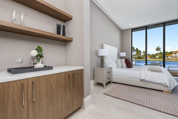 Bedroom, Interior, Recessed Lighting, Water