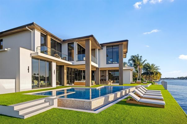 Backyard, Exterior, Pool, Water
