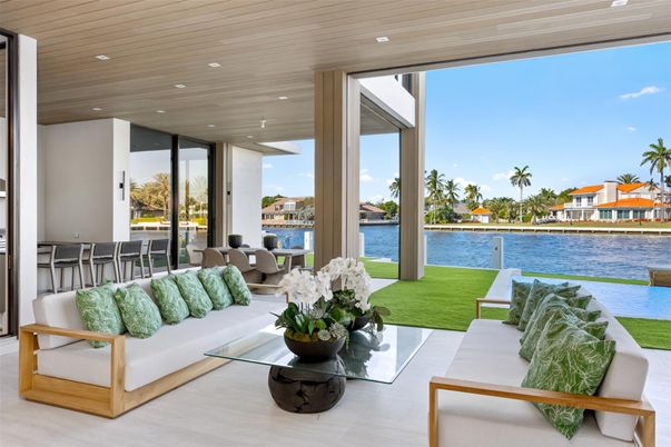 Exterior, Interior, Living room, Recessed Lighting, Water, Wooden Ceilings