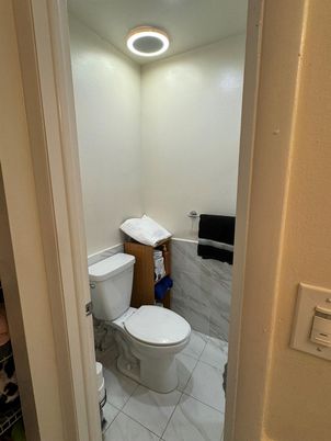 Bathroom, Interior, Marble, Recessed Lighting