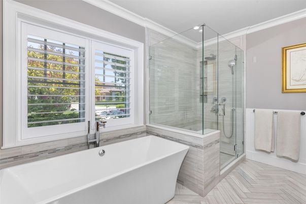 Bathroom, Free Standing Baths, Glass Shower, Interior, Recessed Lighting, Wood Texture Flooring