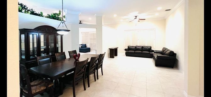 Dining room, Interior, Pendant Lights, Recessed Lighting