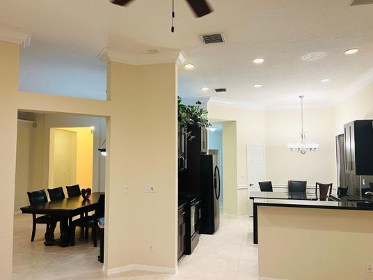 Chandelier, Dining room, Interior, Kitchen, Recessed Lighting