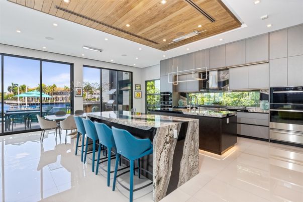 Dining room, Interior, Kitchen, Recessed Lighting, Stainless Steel Appliances, Wooden Ceilings