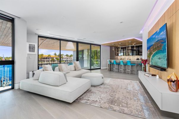 Interior, Living room, Pendant Lights, Recessed Lighting, Wood Texture Flooring