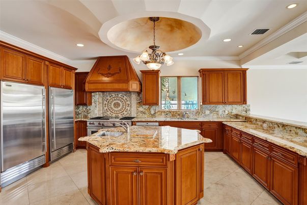 Interior, Kitchen, Pendant Lights, Recessed Lighting, Stainless Steel Appliances