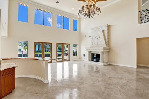 Chandelier, Fireplace, Interior, Recessed Lighting