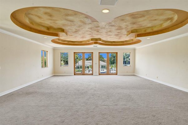 Empty room, Interior, Recessed Lighting