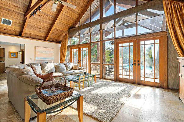 Interior, Living room, Sun Room, Wooden Beams, Wooden Ceilings