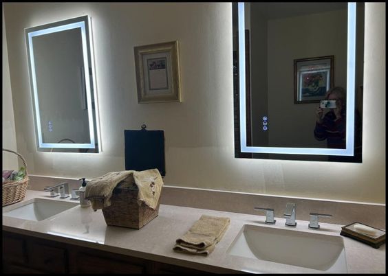 Bathroom, Dual Sink Vanities, Interior