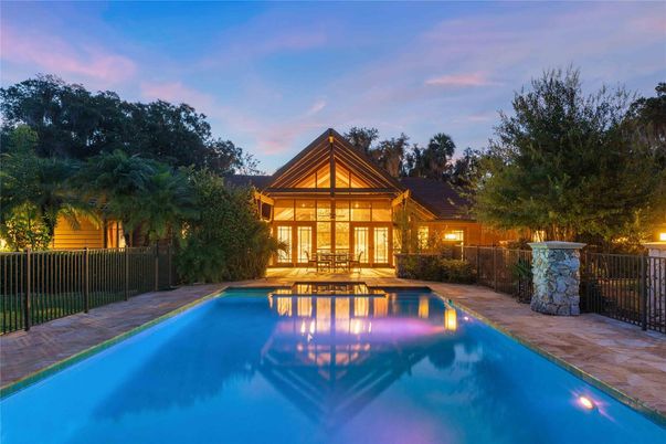 Exterior, Pool