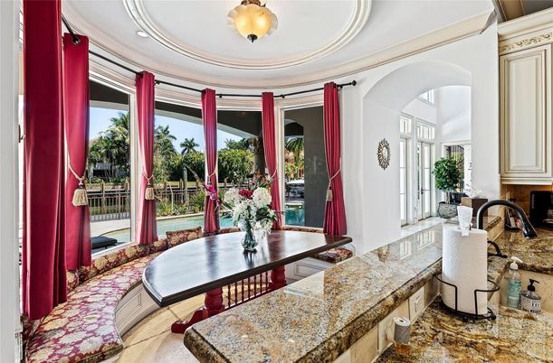 Dining room, Interior, Recessed Lighting
