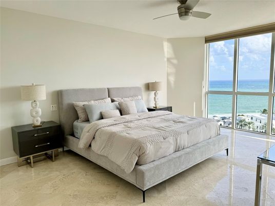Bedroom, Interior, Water