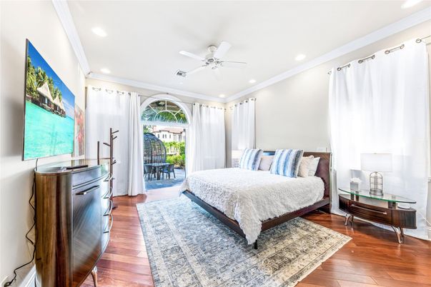 Bedroom, Interior, Recessed Lighting, Wood Texture Flooring