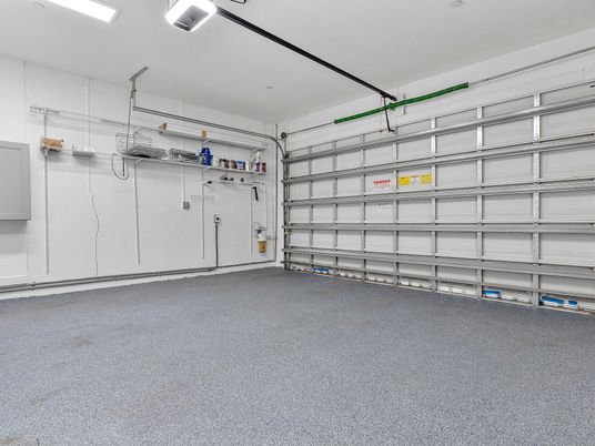 Garage, Interior