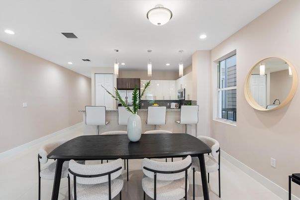 Dining room, Interior, Kitchen, Pendant Lights, Recessed Lighting