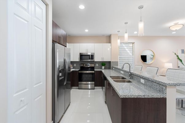 Interior, Kitchen, Pendant Lights, Recessed Lighting, Stainless Steel Appliances