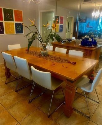 Dining room, Interior