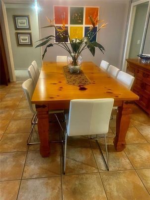 Dining room, Interior