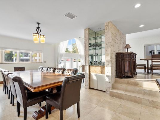 Dining room, Interior, Pendant Lights, Recessed Lighting