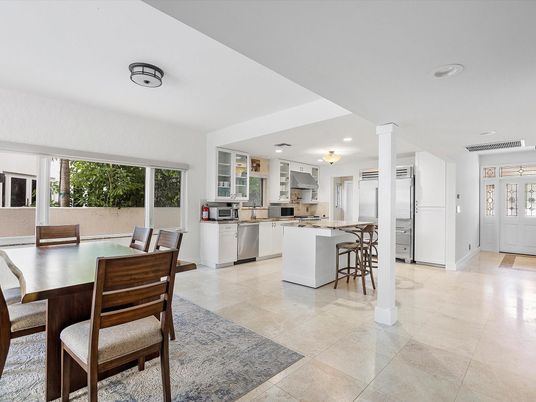 Dining room, Interior, Kitchen, Recessed Lighting