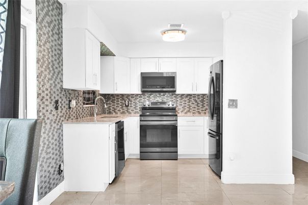 Interior, Kitchen, Stainless Steel Appliances