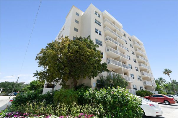 Exterior, Facade, Condo Building