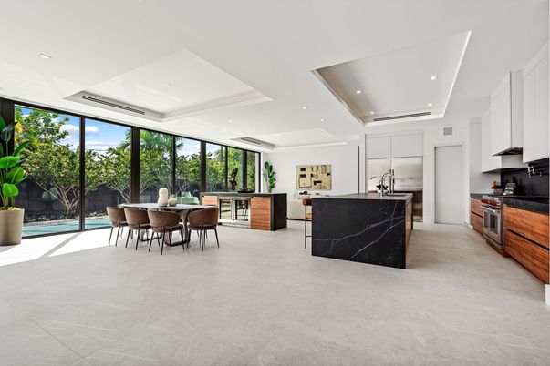 Dining room, Interior, Kitchen, Recessed Lighting, Stainless Steel Appliances