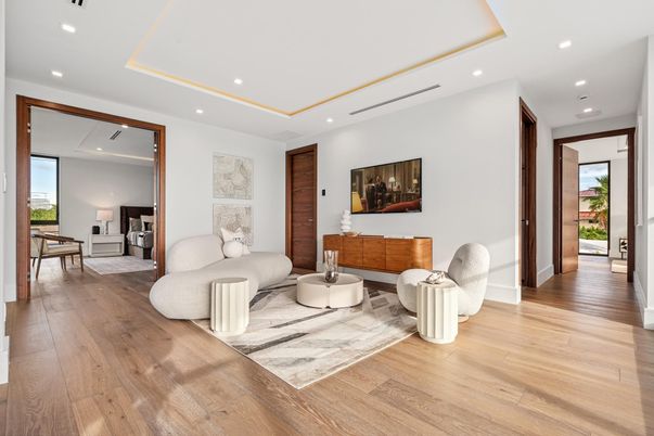 Interior, Living room, Recessed Lighting, Wood Texture Flooring