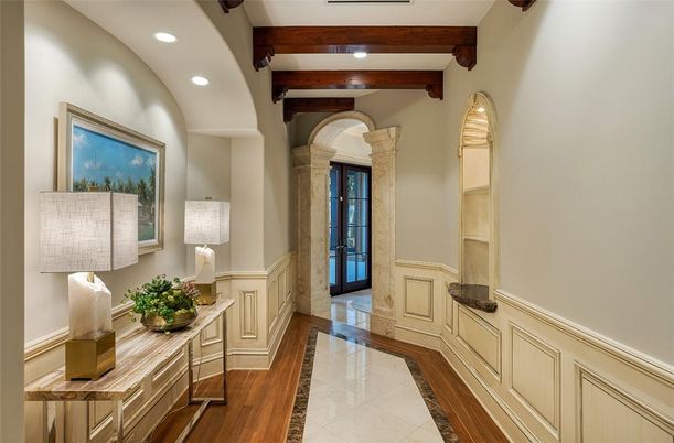 Interior, Recessed Lighting, Wooden Beams, Wood Texture Flooring