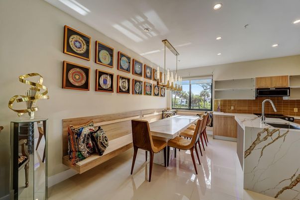 Dining room, Interior, Kitchen, Pendant Lights, Recessed Lighting