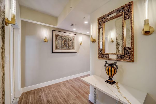 Interior, Recessed Lighting, Wood Texture Flooring