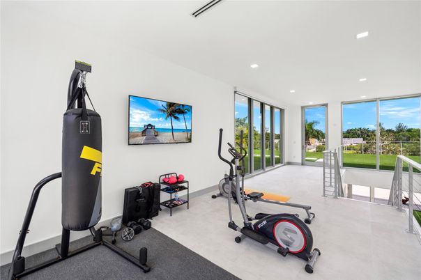 Fitness Equipment, Interior, Recessed Lighting