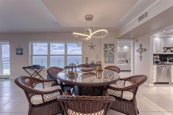 Dining room, Interior, Kitchen, Pendant Lights, Water