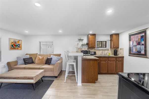 Interior, Kitchen, Living room, Recessed Lighting, Wood Texture Flooring
