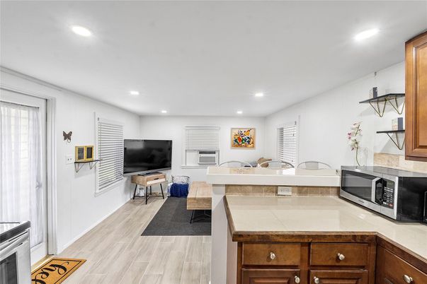 Interior, Kitchen, Recessed Lighting, Wood Texture Flooring