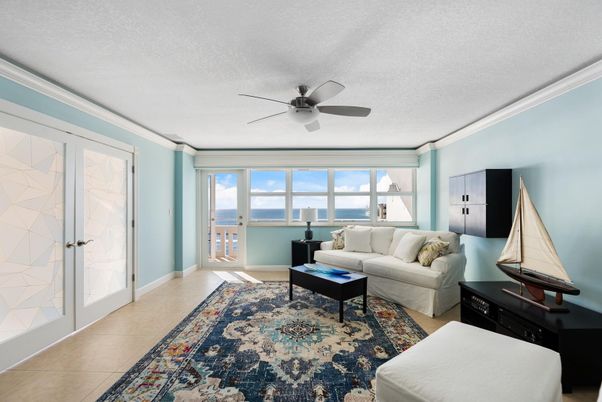Interior, Living room, Water