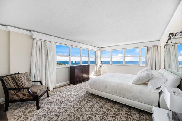 Bedroom, Interior, Water