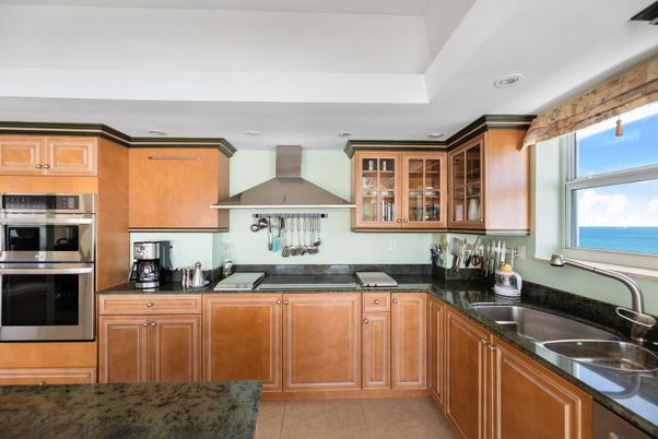 Interior, Kitchen, Recessed Lighting, Stainless Steel Appliances, Water