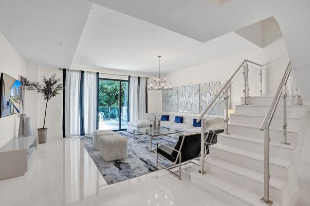 Chandelier, Interior, Living room