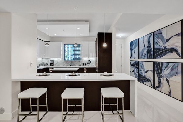 Interior, Kitchen, Pendant Lights, Recessed Lighting