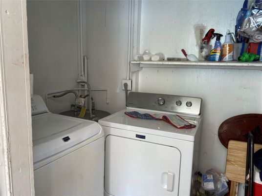 Interior, Utility Closets, Washer