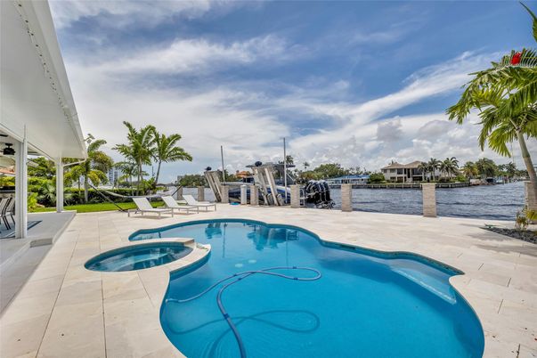 Exterior, Pool, Water